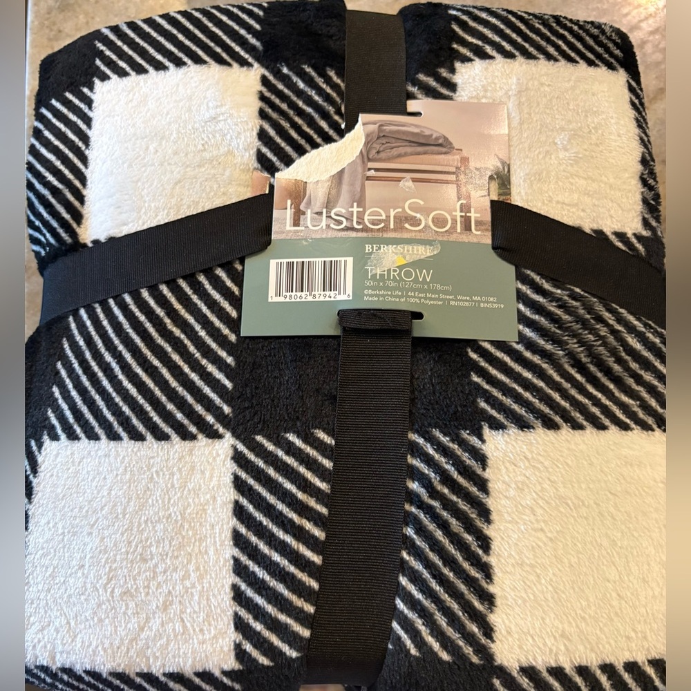 Berkshire LusterSoft Black and Cream Throw Blanket